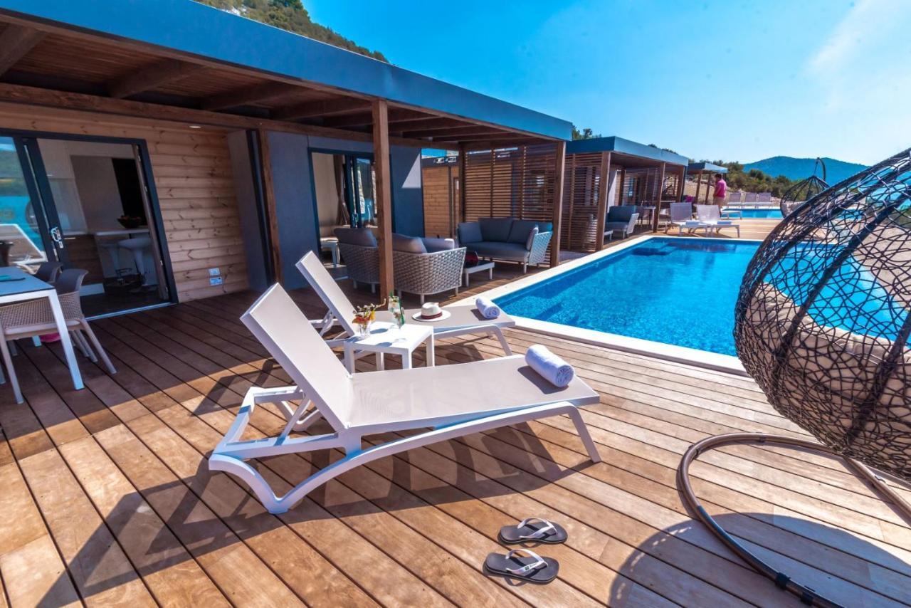 Olivia Green Camping Hotel Tisno Exterior photo